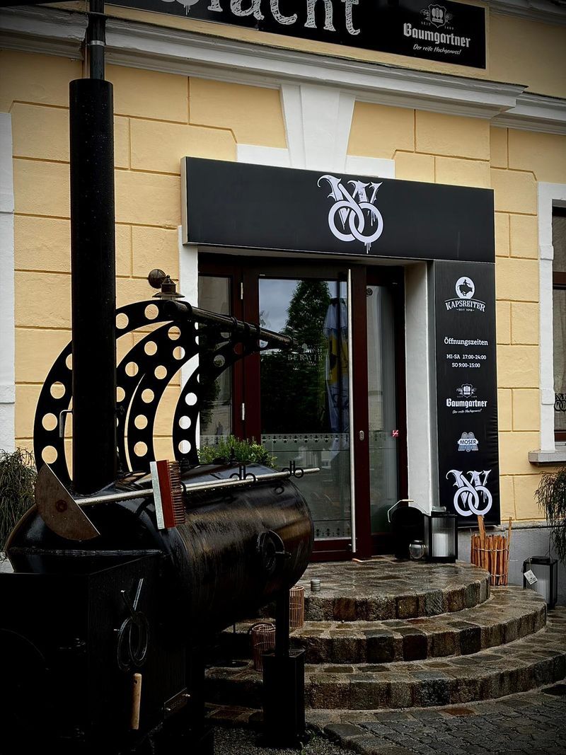 Eingang zum Wirtshaus